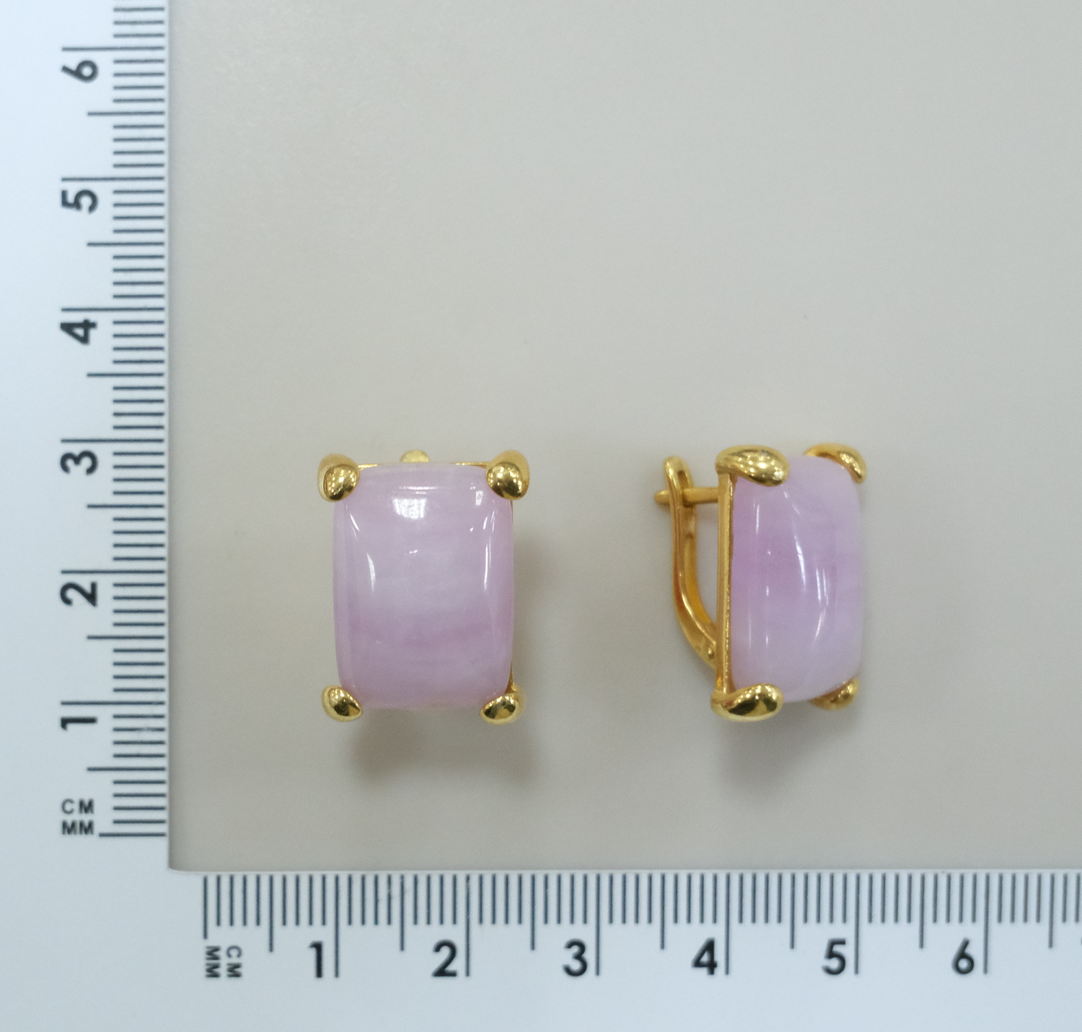 Серебряные серьги с кунцитами